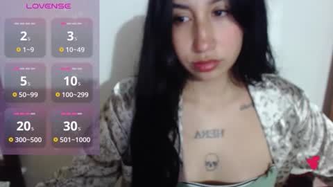 Snapshot of valen_tina33 chatting on May 2026 02:17:01 AM Valentina online show from May 2026 02:17:01 AM