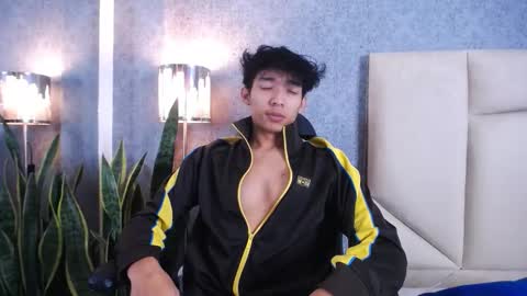 Snapshot of valenorlerot chatting on October 2025 12:13:02 PM Valenor online show from October 2025 12:13:02 PM