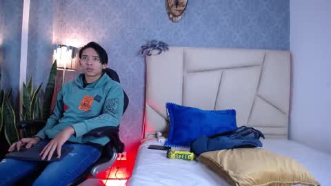 Snapshot of valenorlerot chatting on October 2025 04:46:02 AM Valenor online show from October 2025 04:46:02 AM