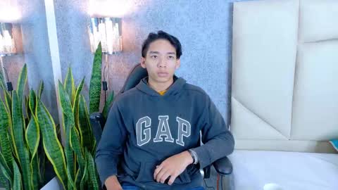 Snapshot of valenorlerot chatting on October 2025 06:06:02 AM Valenor online show from October 2025 06:06:02 AM