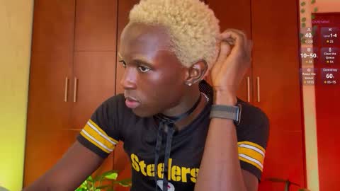   Valentin  independent Cam Boy     online show from December 2024 12:02:01 AM