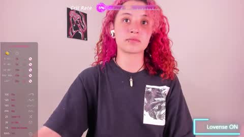 Snapshot of valent_27 chatting on November 2025 03:34:01 AM Valentina online show from November 2025 03:34:01 AM