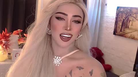 Snapshot of valentina_goddess_tsxxx chatting on September 2025 12:48:02 AM Amanda online show from September 2025 12:48:02 AM