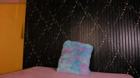 Snapshot of valentina_lux1 chatting on October 2025 07:09:02 PM Valentina online show from October 2025 07:09:02 PM