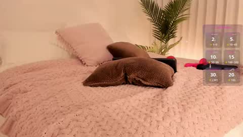 Snapshot of valentina_m17 chatting on November 2025 12:22:01 AM VALENTINA online show from November 2025 12:22:01 AM