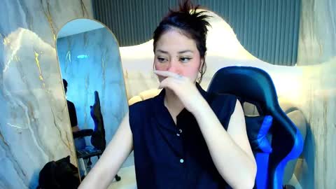 Valentina online show from November 2025 03:31:02 AM