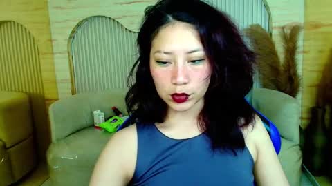 Snapshot of valentina_r_ chatting on February 2026 03:12:01 AM Valentina online show from February 2026 03:12:01 AM