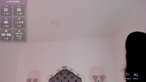 Snapshot of valentina_ross_ chatting on March 2026 12:00:01 PM Valentina online show from March 2026 12:00:01 PM