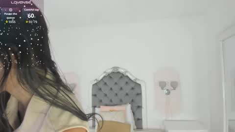 Snapshot of valentina_ross_ chatting on March 2026 12:19:02 PM Valentina online show from March 2026 12:19:02 PM