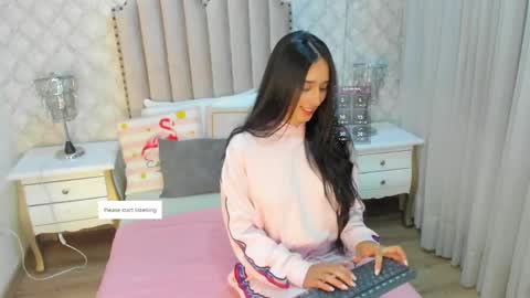 Snapshot of valentina_ross_ chatting on April 2026 02:27:02 AM Valentina online show from April 2026 02:27:02 AM