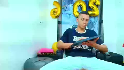 Snapshot of valentina_y_sneiderr chatting on January 2026 07:59:01 PM valentina_y_sneiderr online show from January 2026 07:59:01 PM