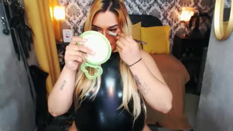 valentinadom95 online show from March 2025 02:57:02 AM