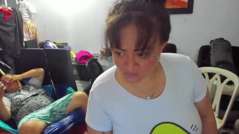 Snapshot of valentinaextreme chatting on February 2025 01:00:02 AM valentina online show from February 2025 01:00:02 AM