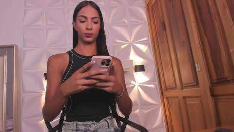 Snapshot of valentinaliux_ chatting on May 2026 11:50:01 AM valentinaliux_ online show from May 2026 11:50:01 AM