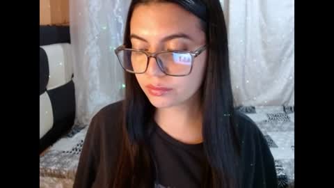 valentinasmith18 online show from July 2026 04:37:02 AM