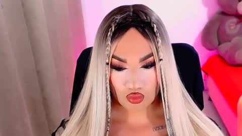 Snapshot of valentinaxqueen chatting on February 2025 12:21:02 AM    online show from February 2025 12:21:02 AM