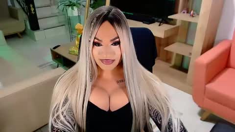 Snapshot of valentinaxqueen chatting on March 2025 02:06:02 AM    online show from March 2025 02:06:02 AM