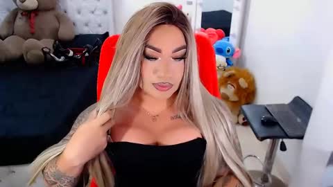 Snapshot of valentinaxqueen chatting on October 2025 12:41:01 AM    online show from October 2025 12:41:01 AM