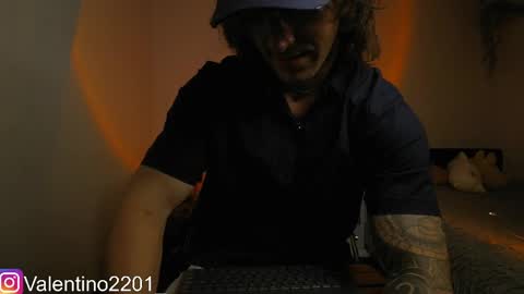 Snapshot of valentino_2201 chatting on April 2026 01:58:02 AM Valentino - 15 OFF valentino2201 online show from April 2026 01:58:02 AM