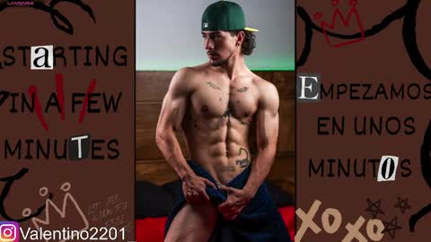 Snapshot of valentino_2201 chatting on April 2026 04:01:01 AM Valentino - 15 OFF valentino2201 online show from April 2026 04:01:01 AM