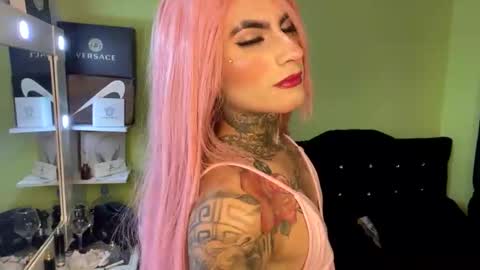 Snapshot of valentino_bs chatting on January 2026 04:11:01 PM valentino_bs online show from January 2026 04:11:01 PM