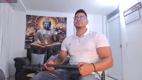    online show from December 2024 02:54:02 AM