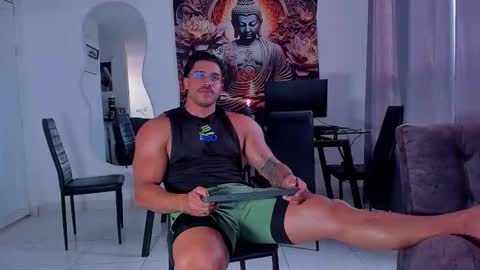    online show from December 2025 08:40:01 PM