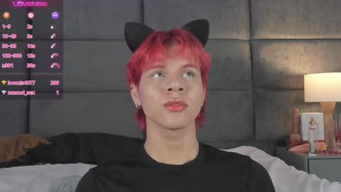 valentino moon online show from December 2024 07:06:02 AM