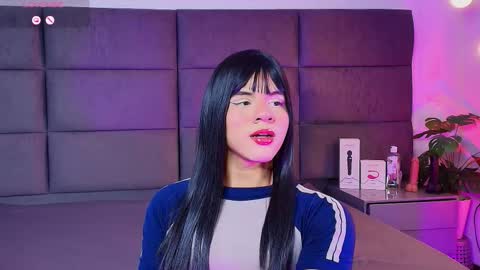 valentino moon online show from January 2026 02:14:01 AM