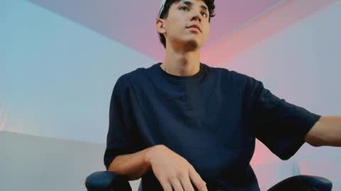 valentino_rey online show from May 2026 12:09:02 PM