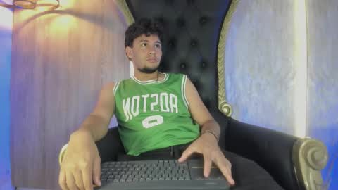 Snapshot of valentino_russo chatting on March 2026 06:37:01 PM VALENTINO online show from March 2026 06:37:01 PM