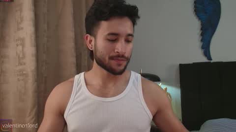 Valentino online show from November 2025 09:36:01 PM