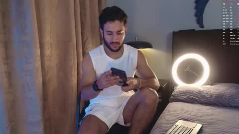 Valentino online show from December 2025 09:20:02 PM