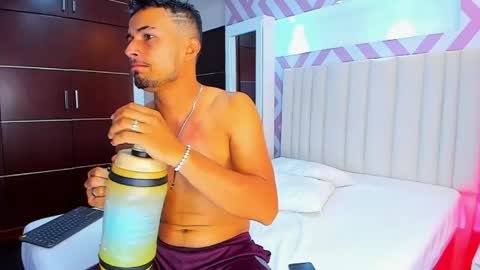  Valentinos  online show from April 2026 09:15:01 PM