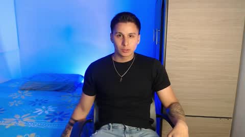 VALENTINO online show from November 2025 07:13:01 PM