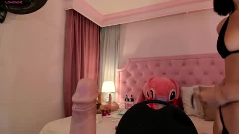 Vale Toro  online show from February 2025 11:57:02 AM