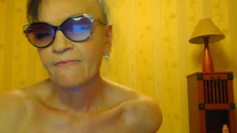 valentijm online show from March 2025 11:58:01 AM