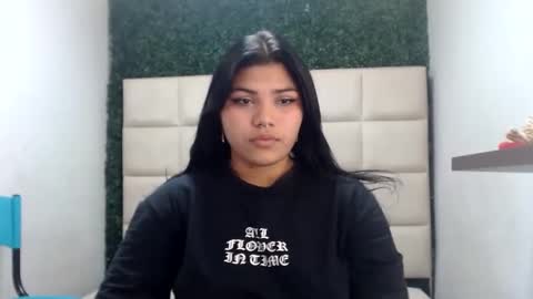 valeri_harpers4 online show from February 2025 10:10:01 PM