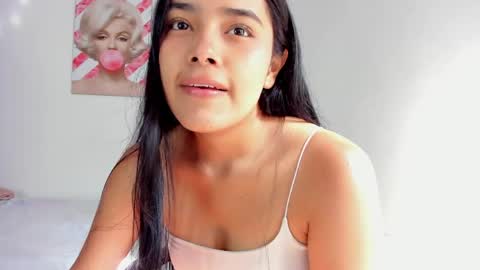 Snapshot of valeria_miller69 chatting on May 2026 01:37:02 PM valeria_miller69 online show from May 2026 01:37:02 PM