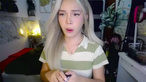 Snapshot of valeria_nikia chatting on July 2026 12:01:02 PM VALERIA online show from July 2026 12:01:02 PM
