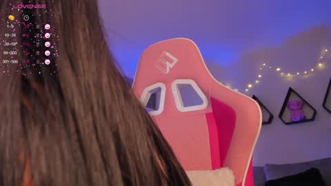    online show from December 2024 05:52:02 PM