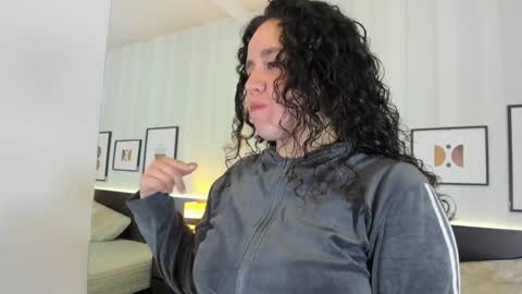 Valeria online show from January 2025 12:27:01 PM