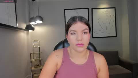 Snapshot of valeriaroldanx chatting on June 2026 11:36:02 AM Valeria online show from June 2026 11:36:02 AM