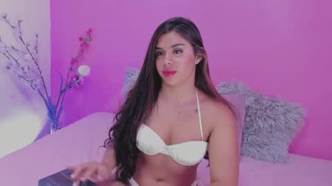 Valeria  online show from September 2025 04:06:02 AM