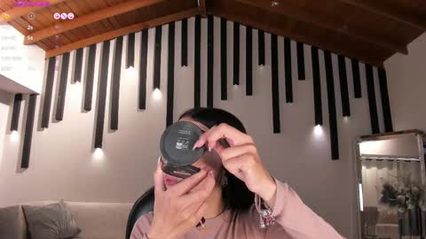 Snapshot of valeriavelvet chatting on February 2025 03:05:02 PM Vale online show from February 2025 03:05:02 PM