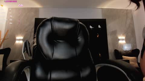 Snapshot of valeriavelvet chatting on March 2025 02:59:02 PM Vale online show from March 2025 02:59:02 PM