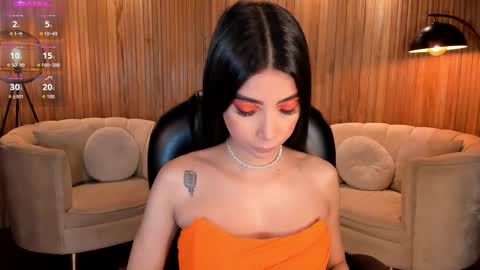 Snapshot of valeriavelvet chatting on September 2025 12:10:02 PM Vale online show from September 2025 12:10:02 PM