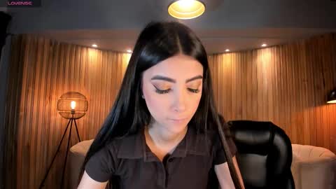 Snapshot of valeriavelvet chatting on October 2025 11:49:02 AM Vale online show from October 2025 11:49:02 AM