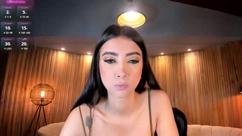 Snapshot of valeriavelvet chatting on October 2025 12:01:02 PM Vale online show from October 2025 12:01:02 PM