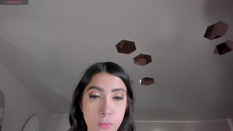 Snapshot of valeriavelvet chatting on May 2026 12:11:02 PM Vale online show from May 2026 12:11:02 PM